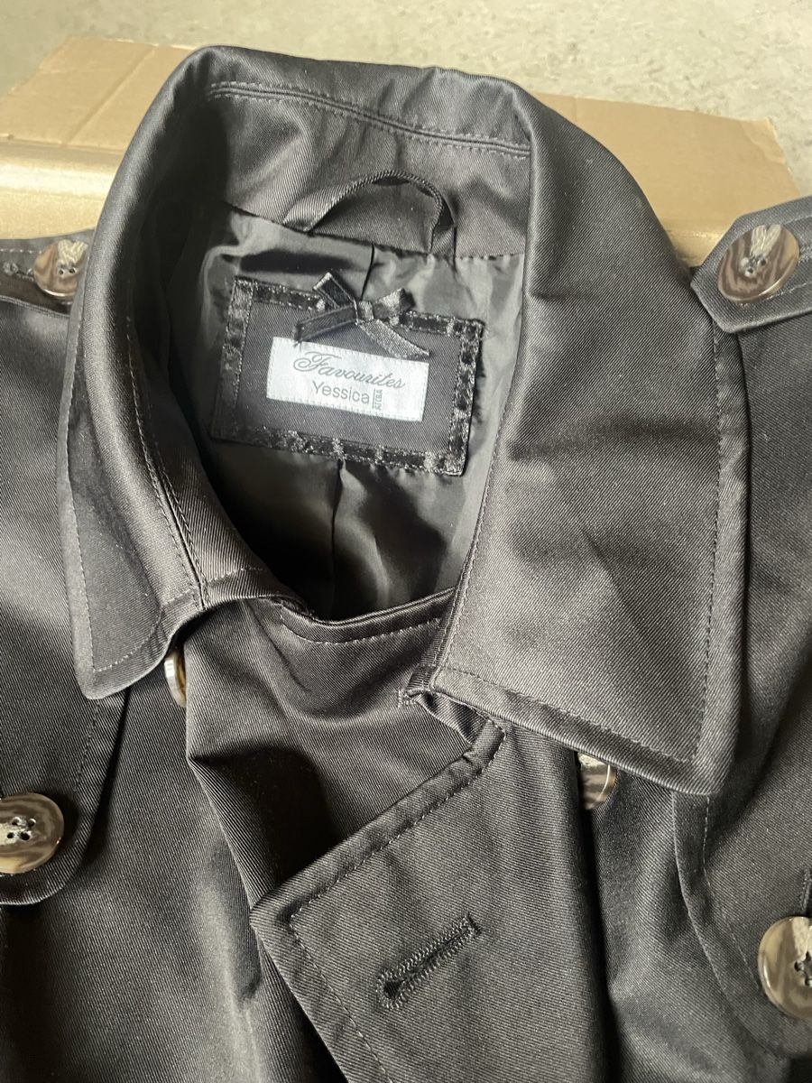 Cappotti: Mantel-Jacke 36 schwarz – Usato da Wattwil venduto da Weinachtsmann 1