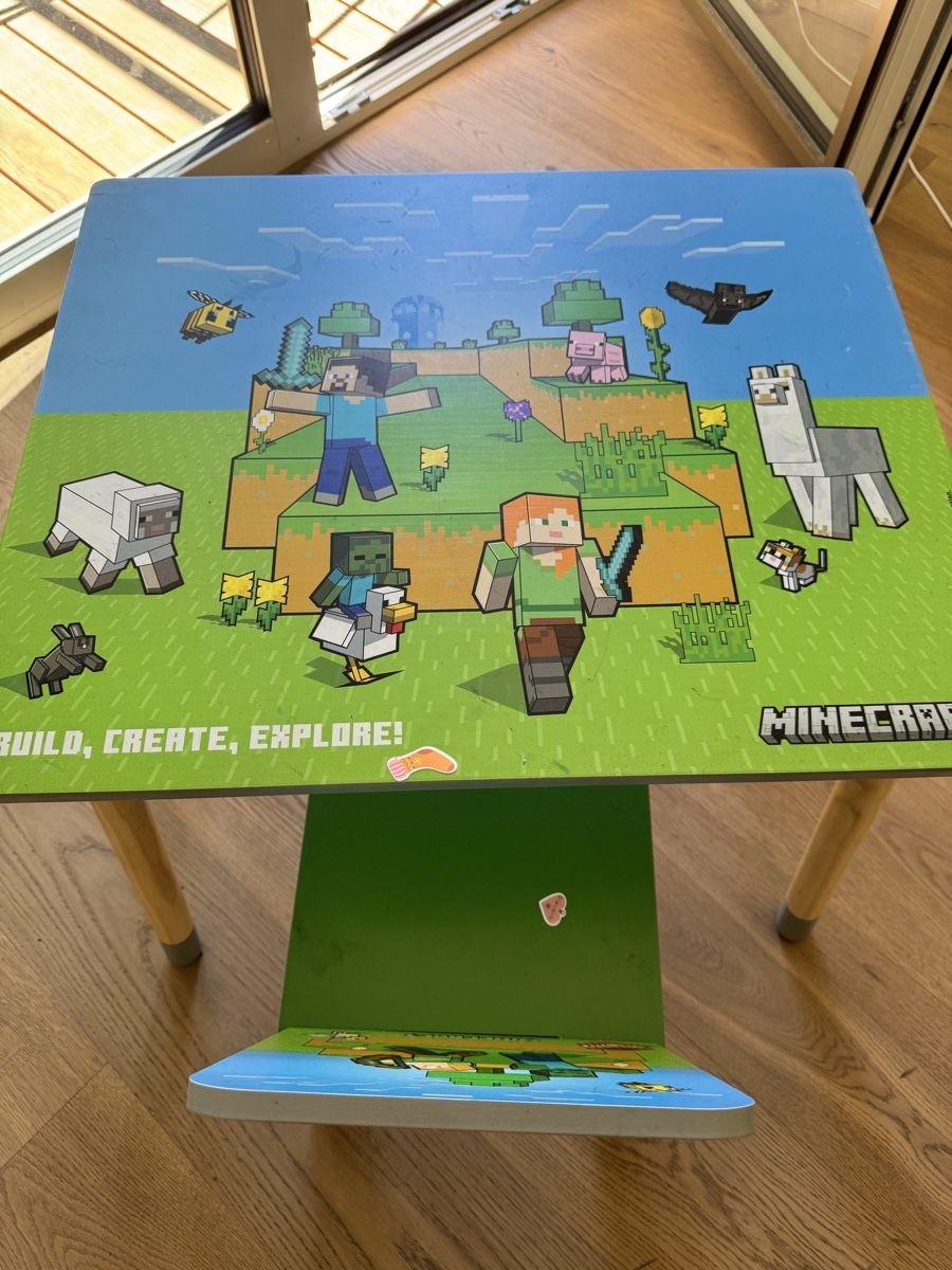 Tavoli: Kindertisch mit Stuhl Minecraft Design gebraucht – Usato da Kloten venduto da Sourav 1