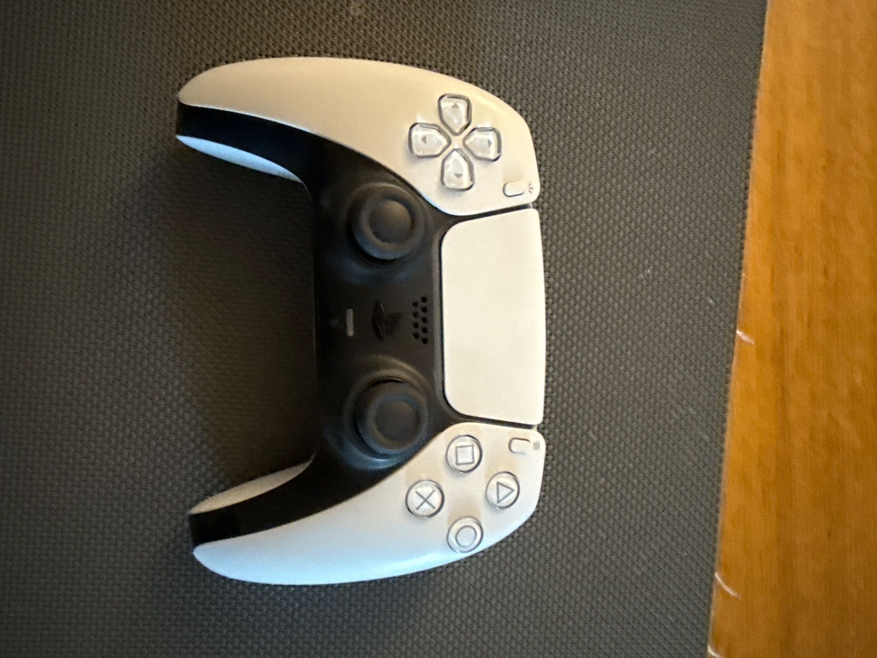 Sony Consoles: PS5 – D'occasion à Rüfenacht BE par lili.02 5