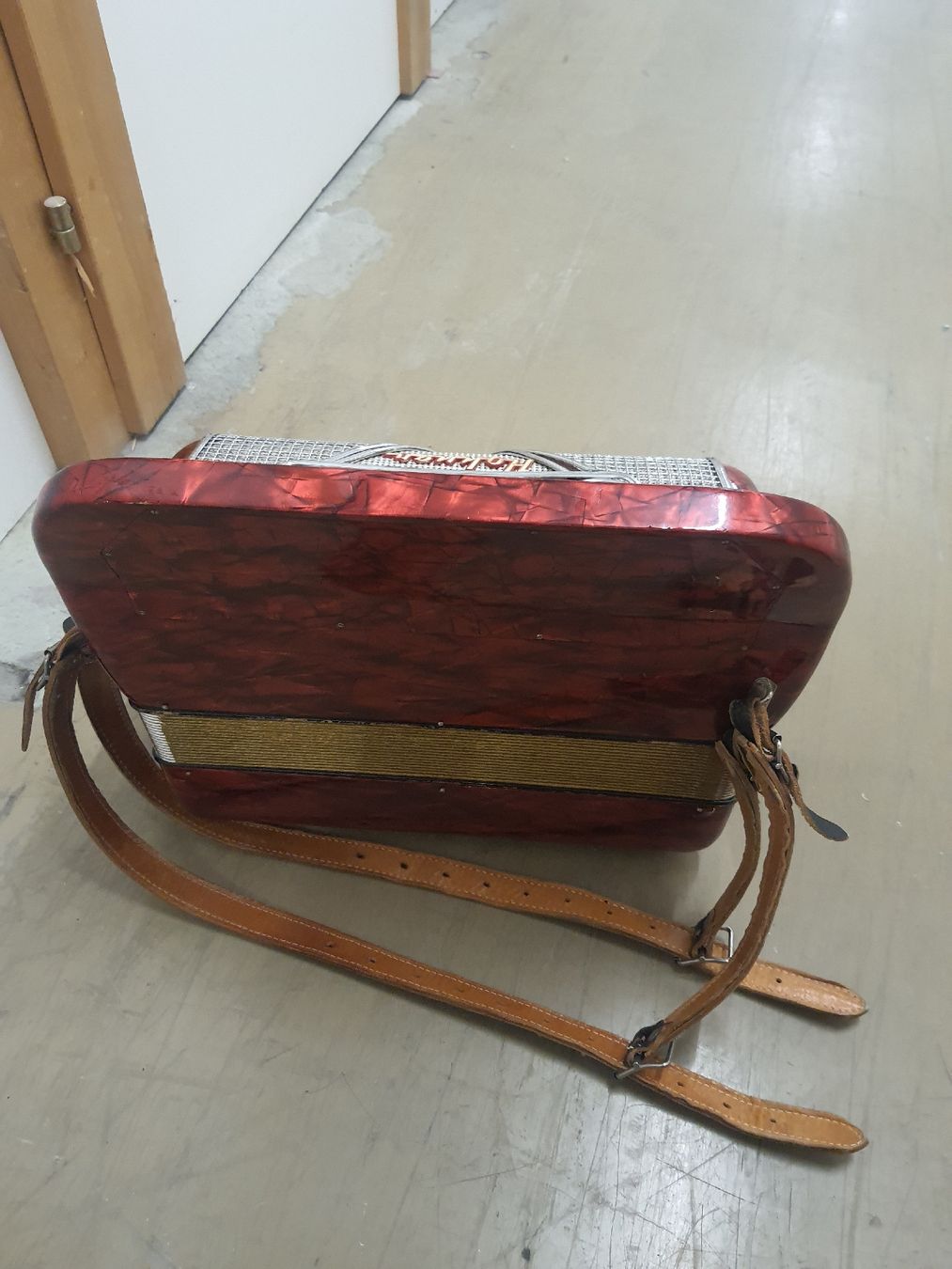 Hohner Strumenti musicali: accordéon chromatique hohner avec coffre – Usato da Pont-de-la-Morge venduto da Mirabelle0 3