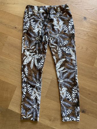 Viskose Hose mit Blumenmuster, Gr. S/M, Sommer Kollektion
