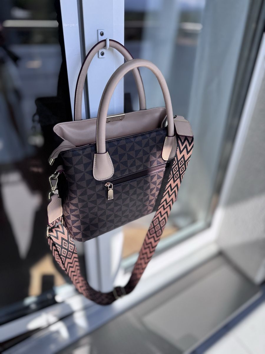 Taschen für Damen: Tasche braun kompakt – Gebraucht aus Mühlau von Anna0137 1