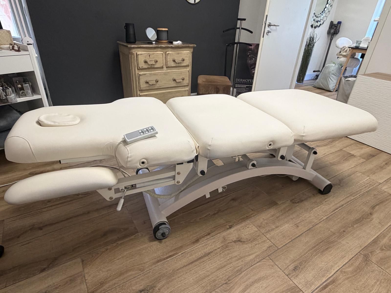 Lettini & sedie per cosmetici: Fauteuil cosmétique électrique – Usato da Ollon VD venduto da NickOllon 2