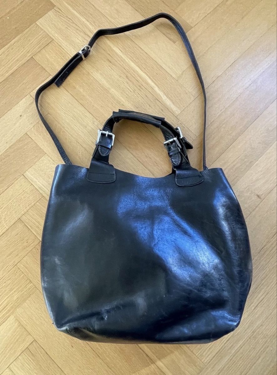 Taschen für Damen: black leather bag – Gebraucht aus Luzern von cedrineeeez 1