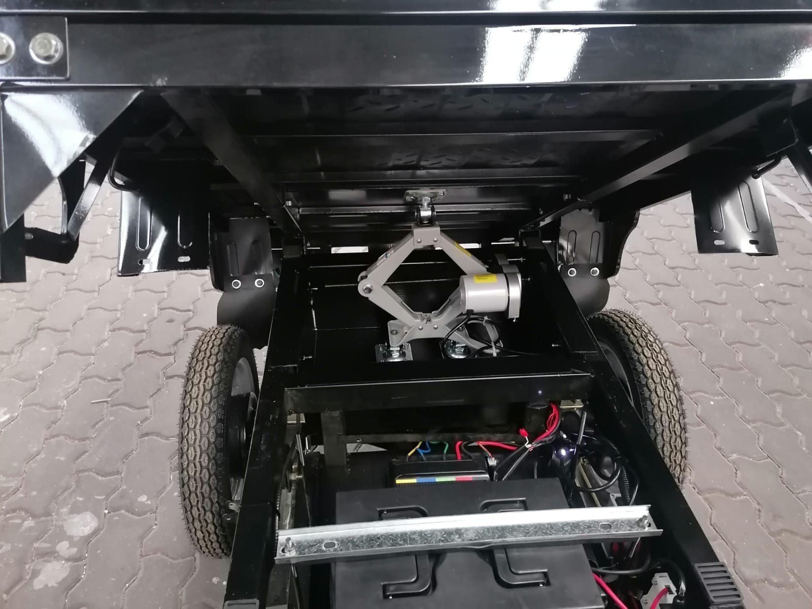 Veicoli elettrici: TUKTUK-Dreirad mit Schweizer Strassenzulassung – Nuovo (secondo la descrizione) da Bünzen venduto da Turbolino5 7