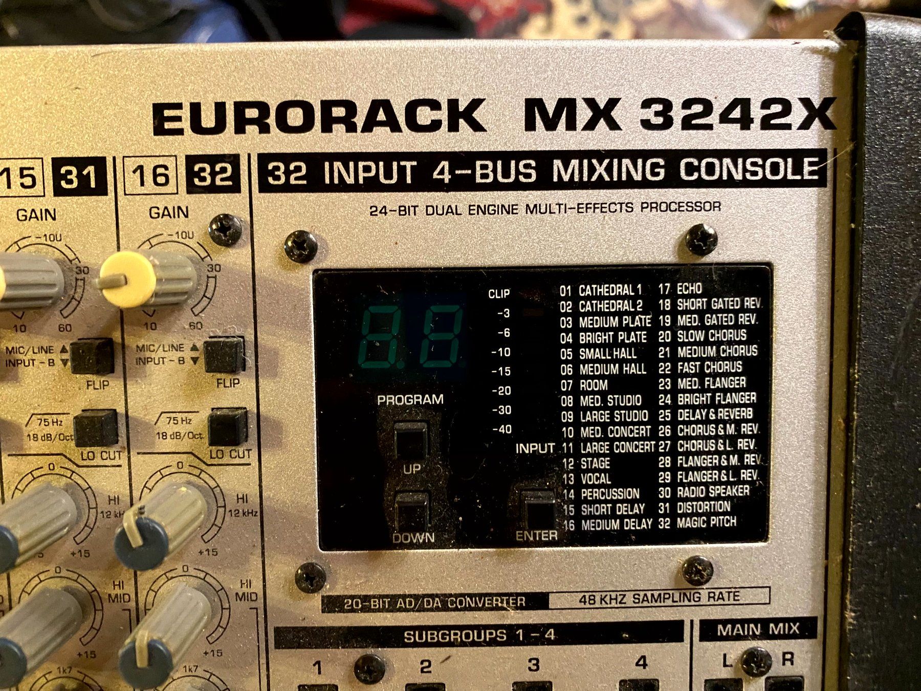 Behringer Mischpulte: Behringer EURORACK MX3242-Mischpult – Gebraucht aus Kriens von Chlo 1