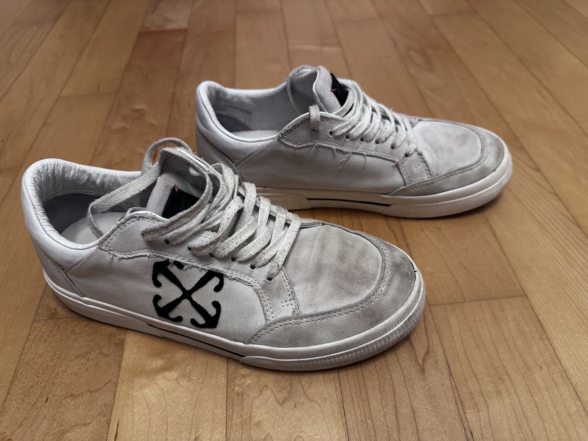 Off-White Herrenschuhe: Off-White Turnschuhe Weiss Groesse 39 – Gebraucht aus Zürich von Misus.Flohmi
