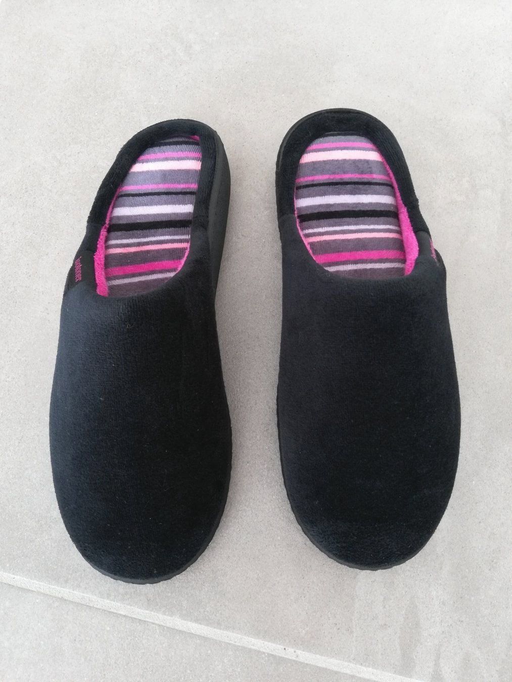 Scarpe da donna: Mules Hausschuhe Isotoner 37 – Nuovo (secondo la descrizione) da Birsfelden venduto da Emporio82