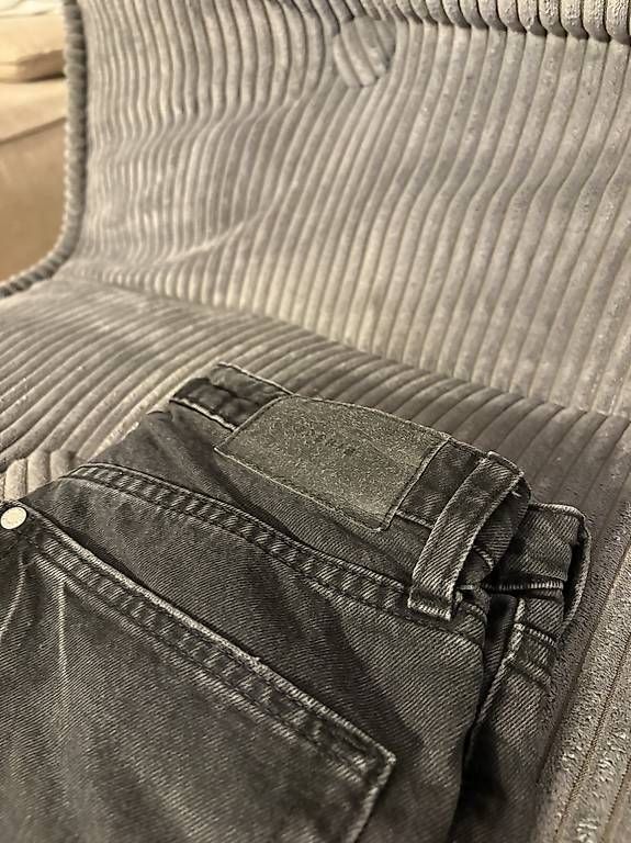 Jeans: Schwarze Jeans – Usato da Lengnau AG venduto da rockzipfel 1