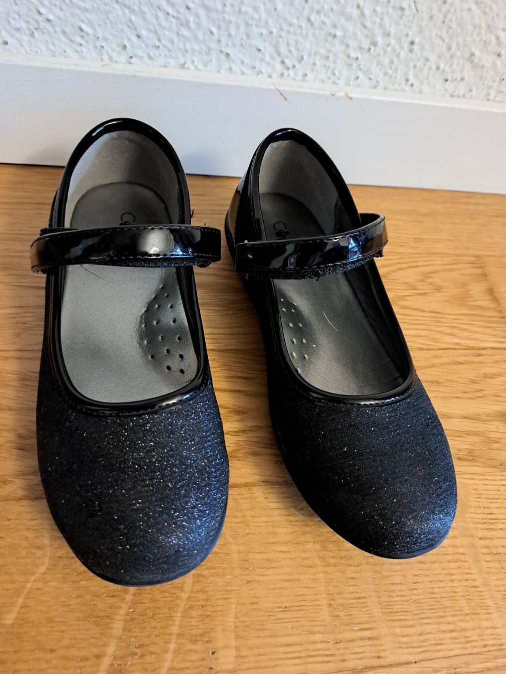 Schuhe für Mädchen: Mädchenschuhe Capcare Couture Schwarz Gr. 30 – Gebraucht aus Duebendorf von Mauxus 3