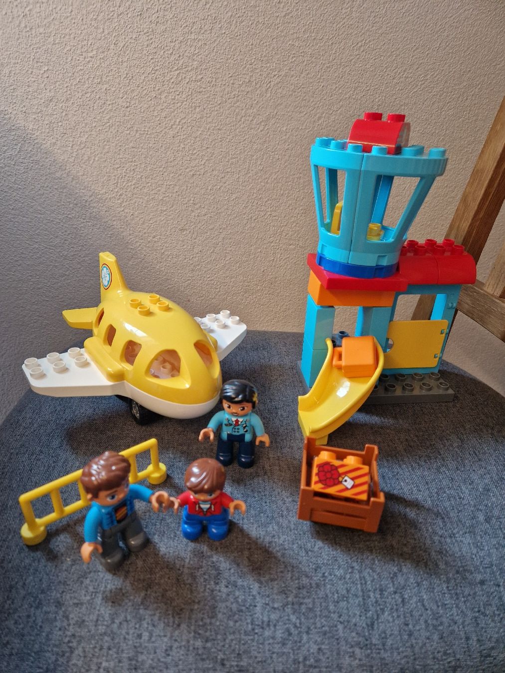 Lego Baukästen: Lego Duplo Flughafen 10871 – Gebraucht aus Mülligen von Dela19