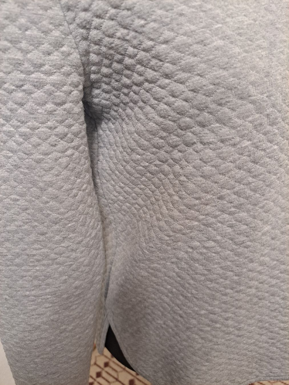 Maglioni & Felpe: Kaffe gesteppter oversize Pullover, grau, Grösse XS – Usato da Basel venduto da kru_m5x5 2