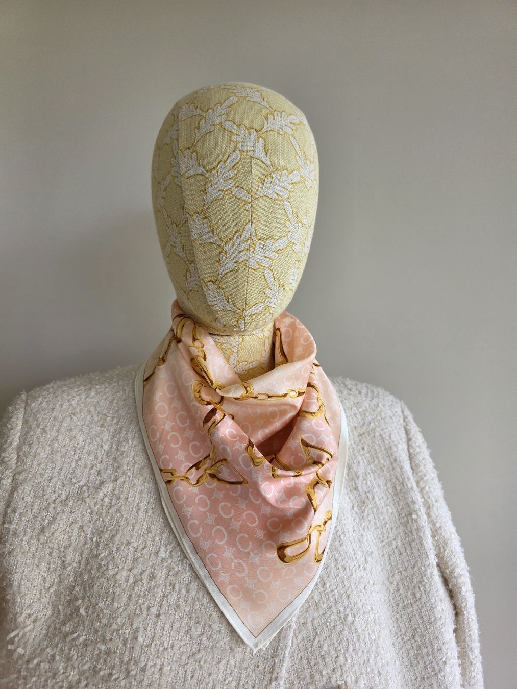 Celine Foulard & Sciarpe: Céline Baumwolltuch 50 × 50 cm – Nuovo e nell'imballaggio originale da Zürich venduto da LIMAR