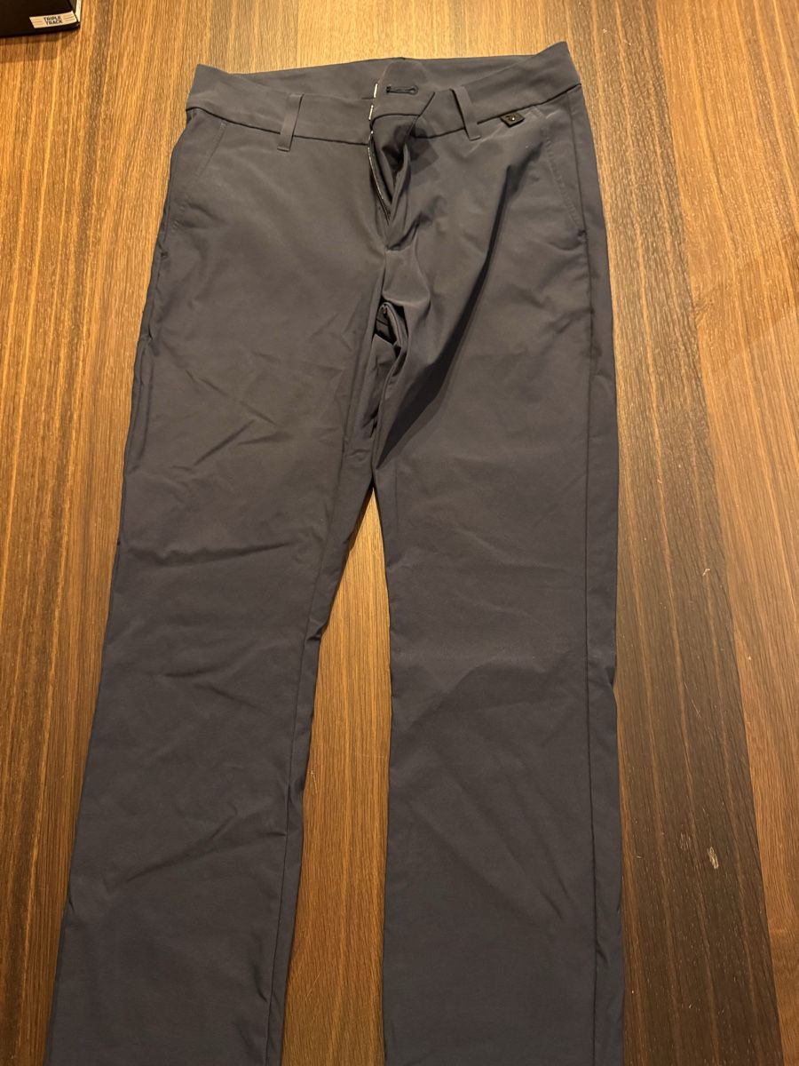 Peak Performance Pantaloni: Blaue Golfhose der Marke Peak Performance – Nuovo (secondo la descrizione) da Sursee venduto da ste_zr96 3