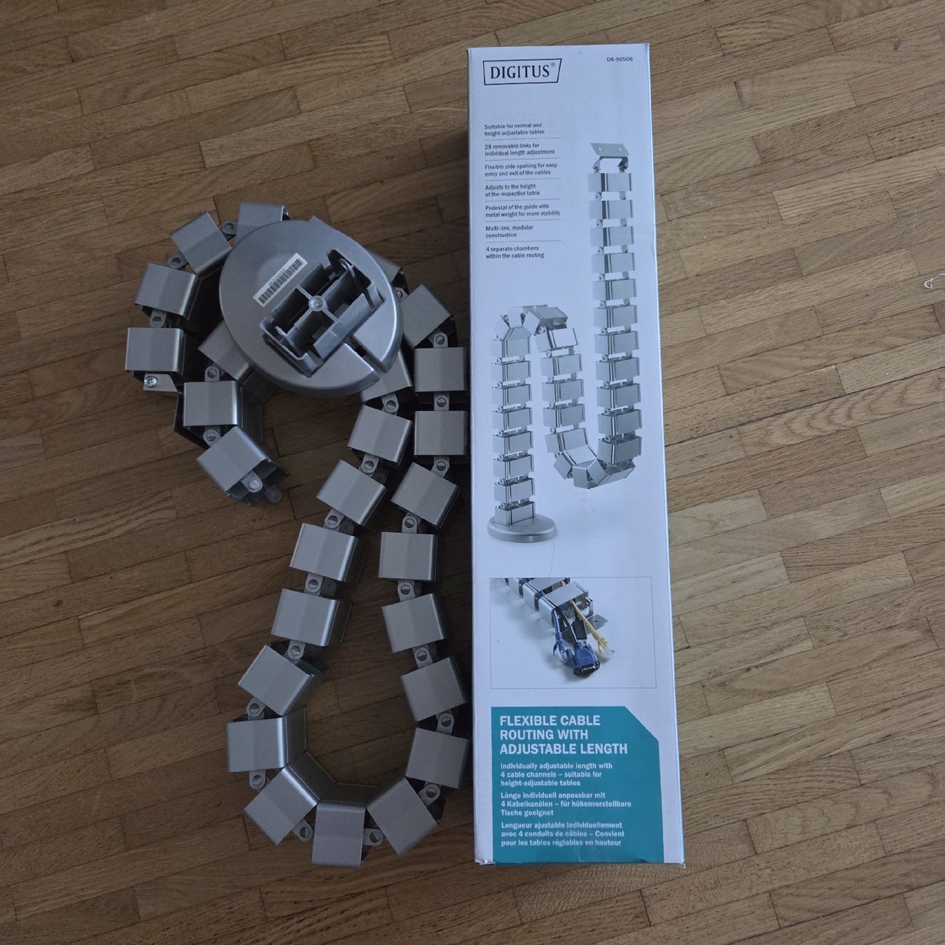 Altro Materiale elettrico: 2 DIGITUS Kabelkanal flexibel silber L 130cm – Usato da Kriens venduto da Sandra72