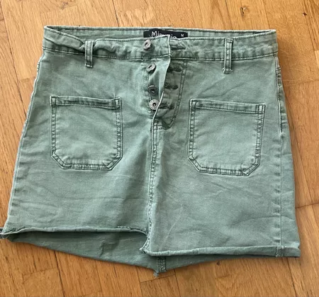 Jupe d'été vert kaki Missatic taille M, parfait état