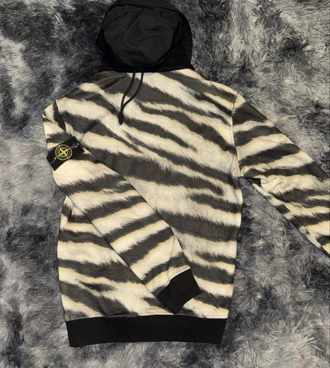 Stone Island Jacken: Stone Island Tiger Camo – Gebraucht aus Zürich von tae_6828 3