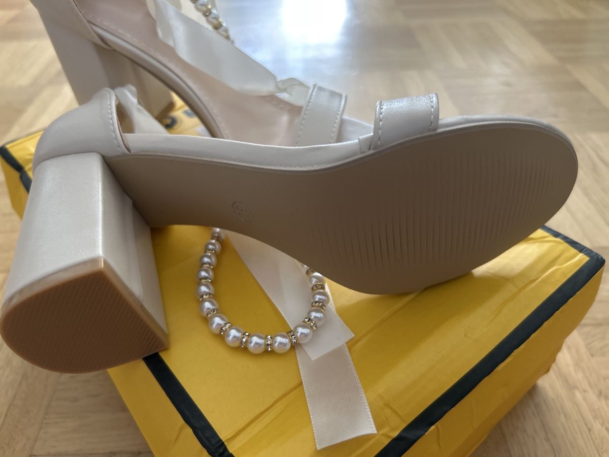 Scarpe da donna: Damen Schuhe Gr. 37 Neu – Nuovo e nell'imballaggio originale da Dulliken venduto da Lindt.1845 3
