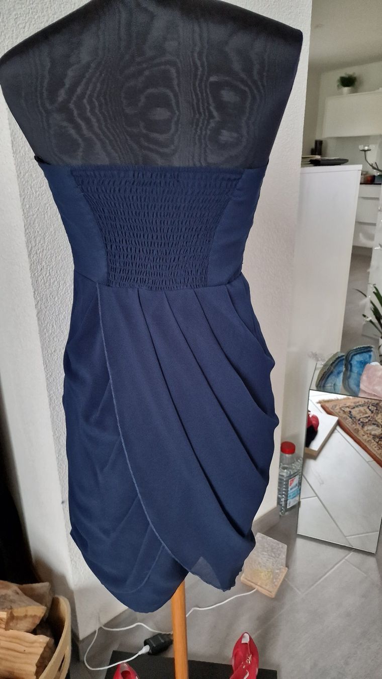 Vila Vestiti: Kleid / Cocktailkleid von VILA – Usato da Wil  AG venduto da Kfloh 2