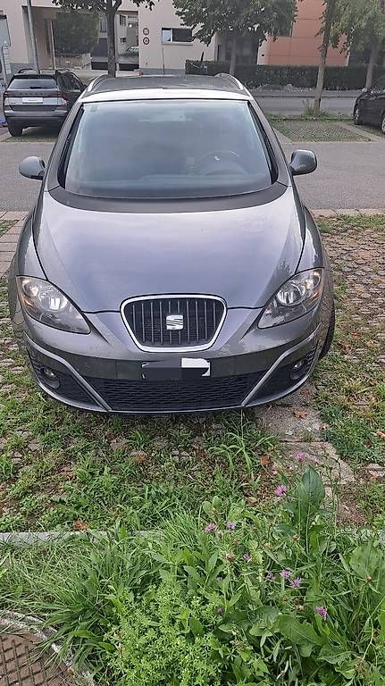 Seat Automobili: Seat Altea XL – Usato da Steinhausen venduto da Feste_Burg 1