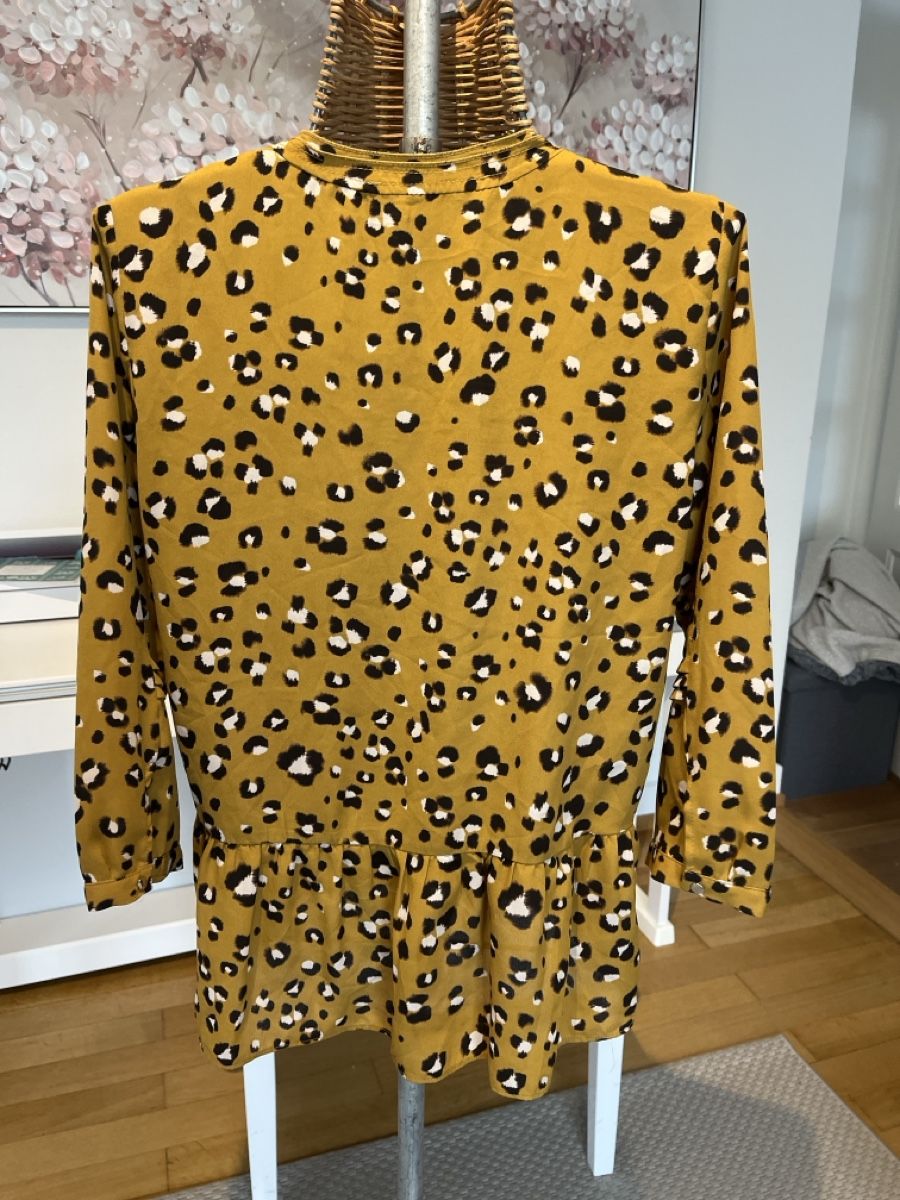 Zara Chemisiers: Zara Basic Bluse,Leopardenmuster, Ocker, S – D'occasion à Solothurn par Bobesch08 3