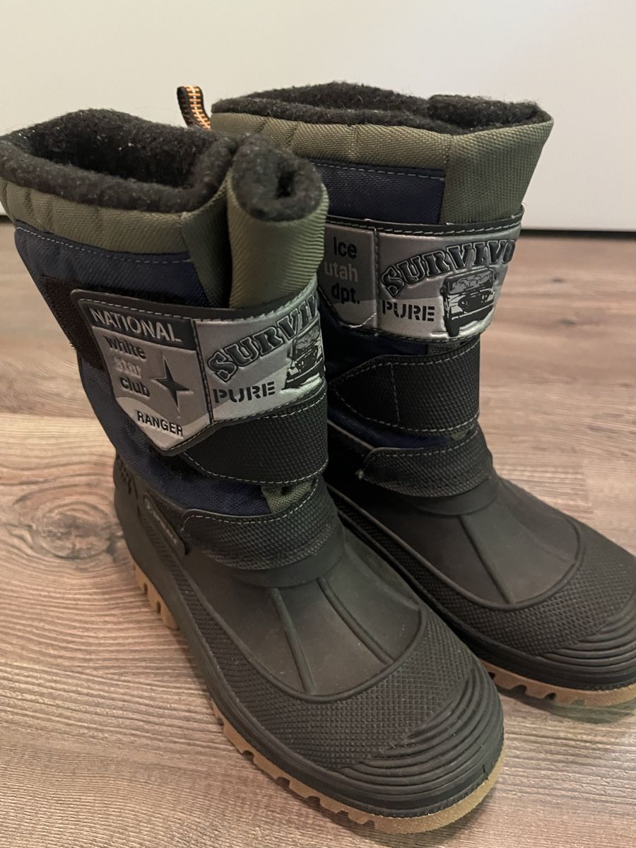 Schuhe für Jungen: warme Kinder-Winterstiefel Gr. 35 – Gebraucht aus Maur von esgehoertjetztmir