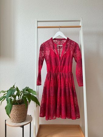 Kleid von MAJE