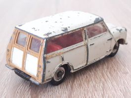 DinkyToys Morris mini Traveller-DINKY TOYS Morris Mini Trav.