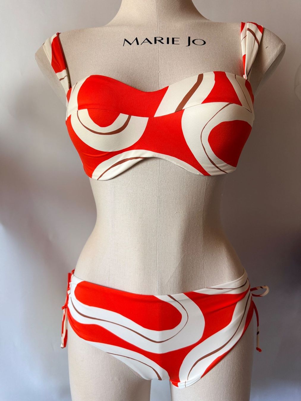 Triumph Badekleider & Bikinis: TRIUMPH, Bikini SUMMER ALLURE, Grösse 40B/40, Weiss/Orange – Neu und originalverpackt aus Rudolfstetten von gst_g7xl