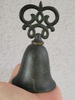 Antike Tischglocke von John Taylor & Co. (ca. 1894–1939)