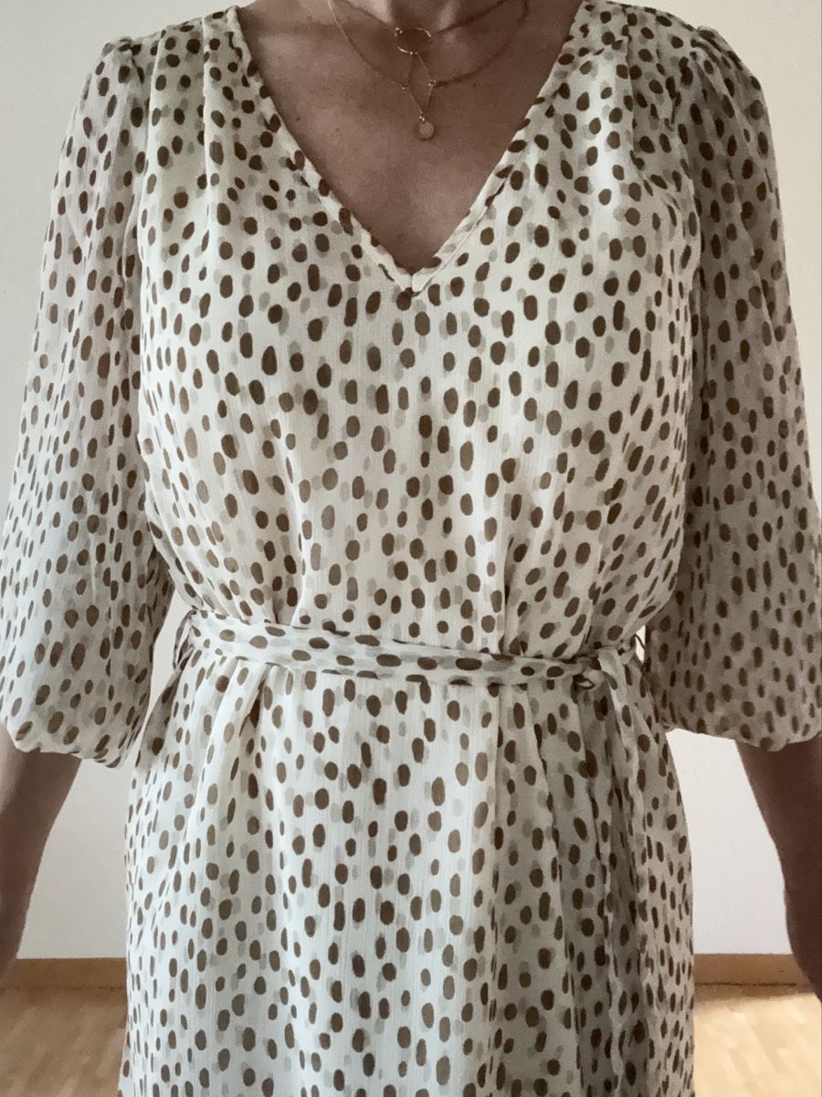 Vila Vestiti: Vila Kleid, Grösse 34 – Usato da Neftenbach venduto da ElenaLo