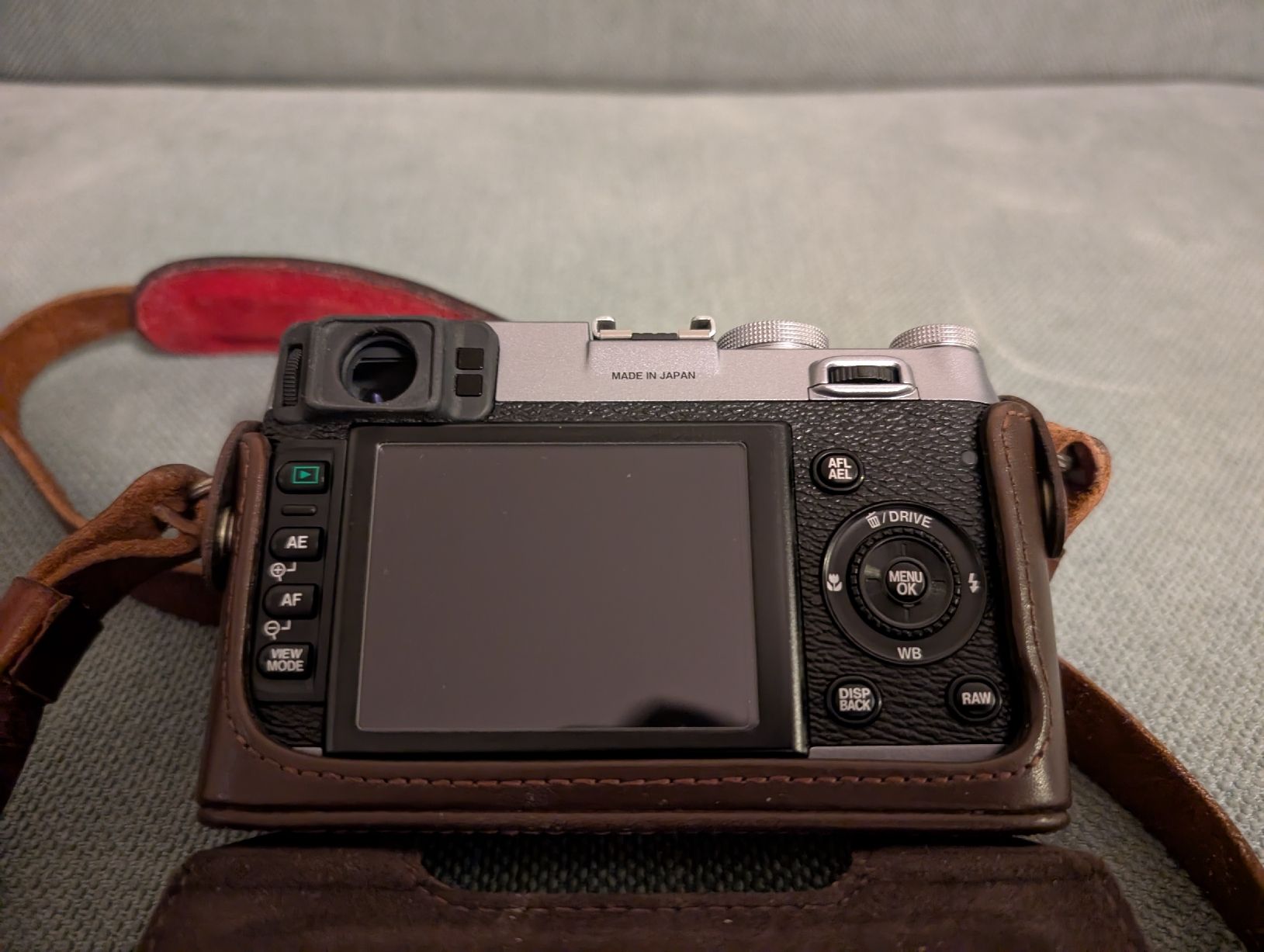 Fujifilm Fotocamera: Fujifilm X100 OG – Usato da Rapperswil SG venduto da Angebot_Nachfrage 2