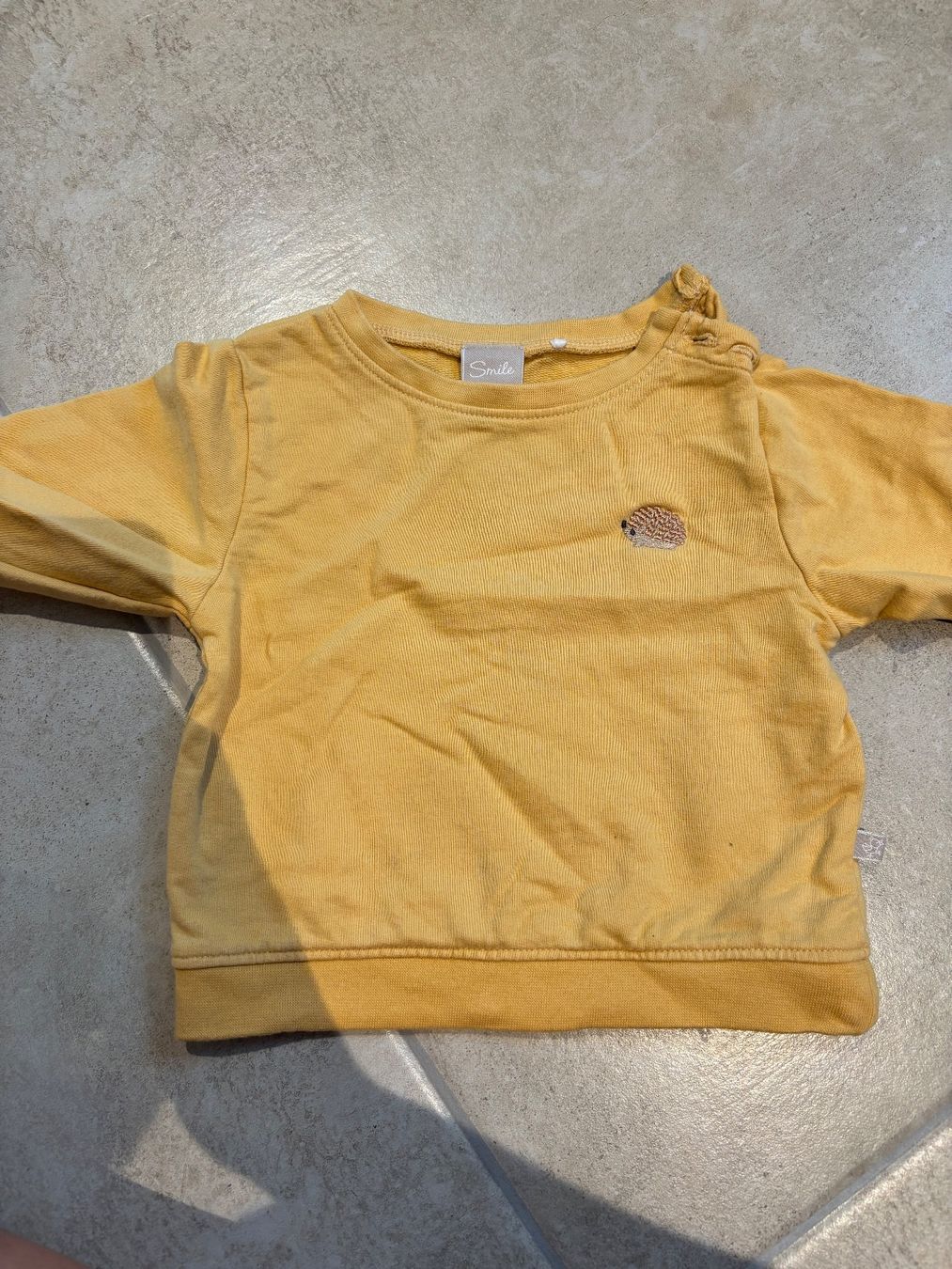 Pullover & Sweatshirts: Pull bébé – Gebraucht aus Bressaucourt von Lamu