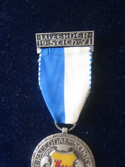 Medaglie: Luzerner Stich 1971 emailliertes Wappen Grosswangen – Nuovo (secondo la descrizione) da Luzern venduto da Horoskop1 2