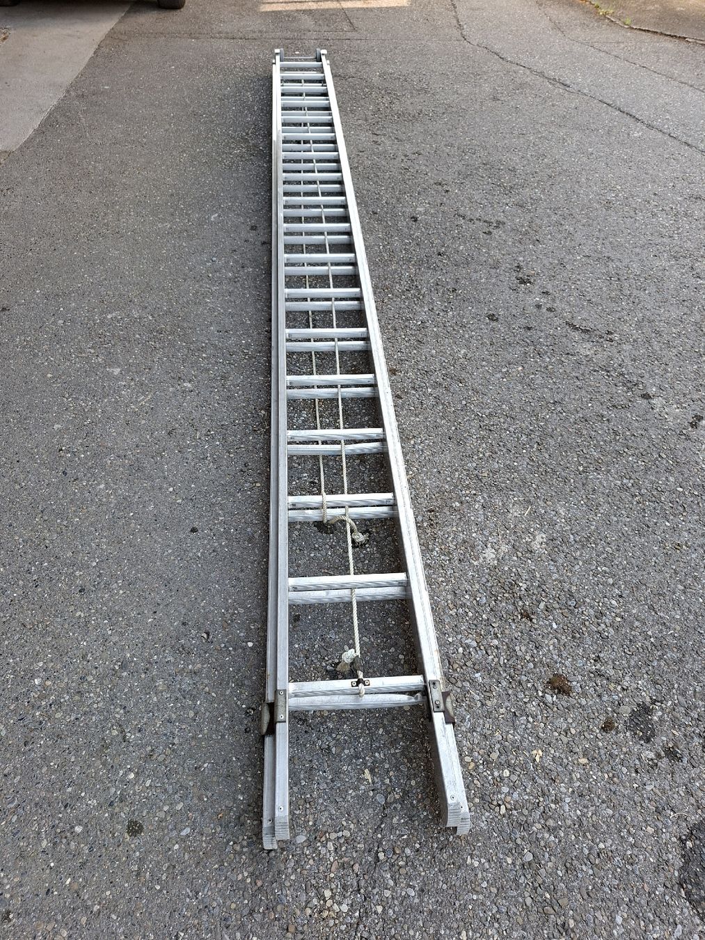 Scale: Alu Teleskopleiter, vielseitig einsetzbar,  – Usato da Ottenbach venduto da Ponto1