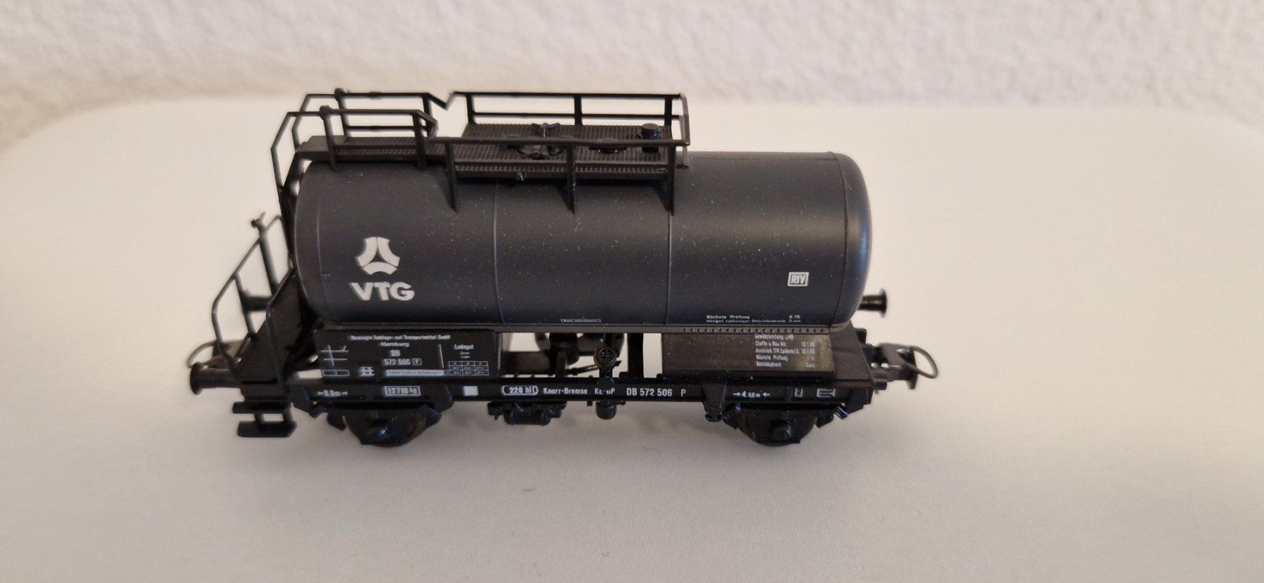 Roco Modellini di ferrovie: Roco H0 Güterwagen 4337 – Usato da Wünnewil venduto da 1509mani