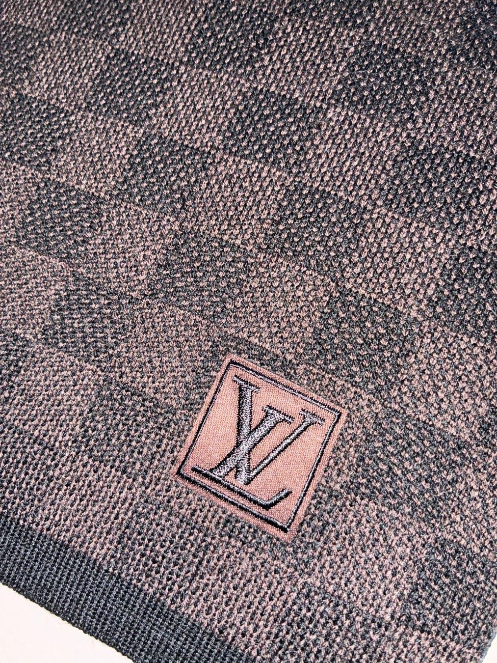 Louis Vuitton Foulards & écharpes: LOUIS VUITTON SCARF – Neuf (Voir description) à Rümlang par har_z6qv 1
