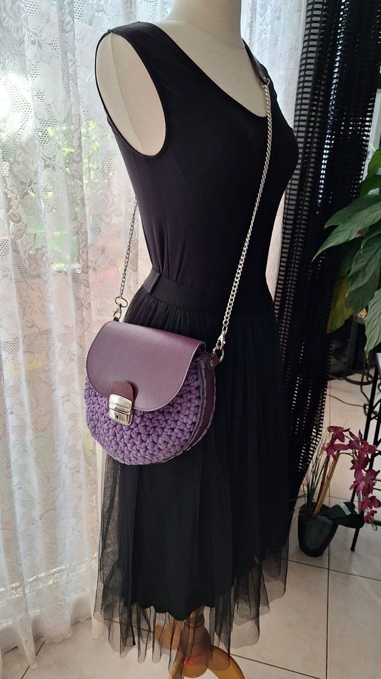 Taschen für Damen: Sac à main violet – Gebraucht aus St-Triphon von Jldr0 1