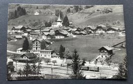 Erlenbach (Simmental) mit Bahnhof, Zug/ Fotokarte ca 1940