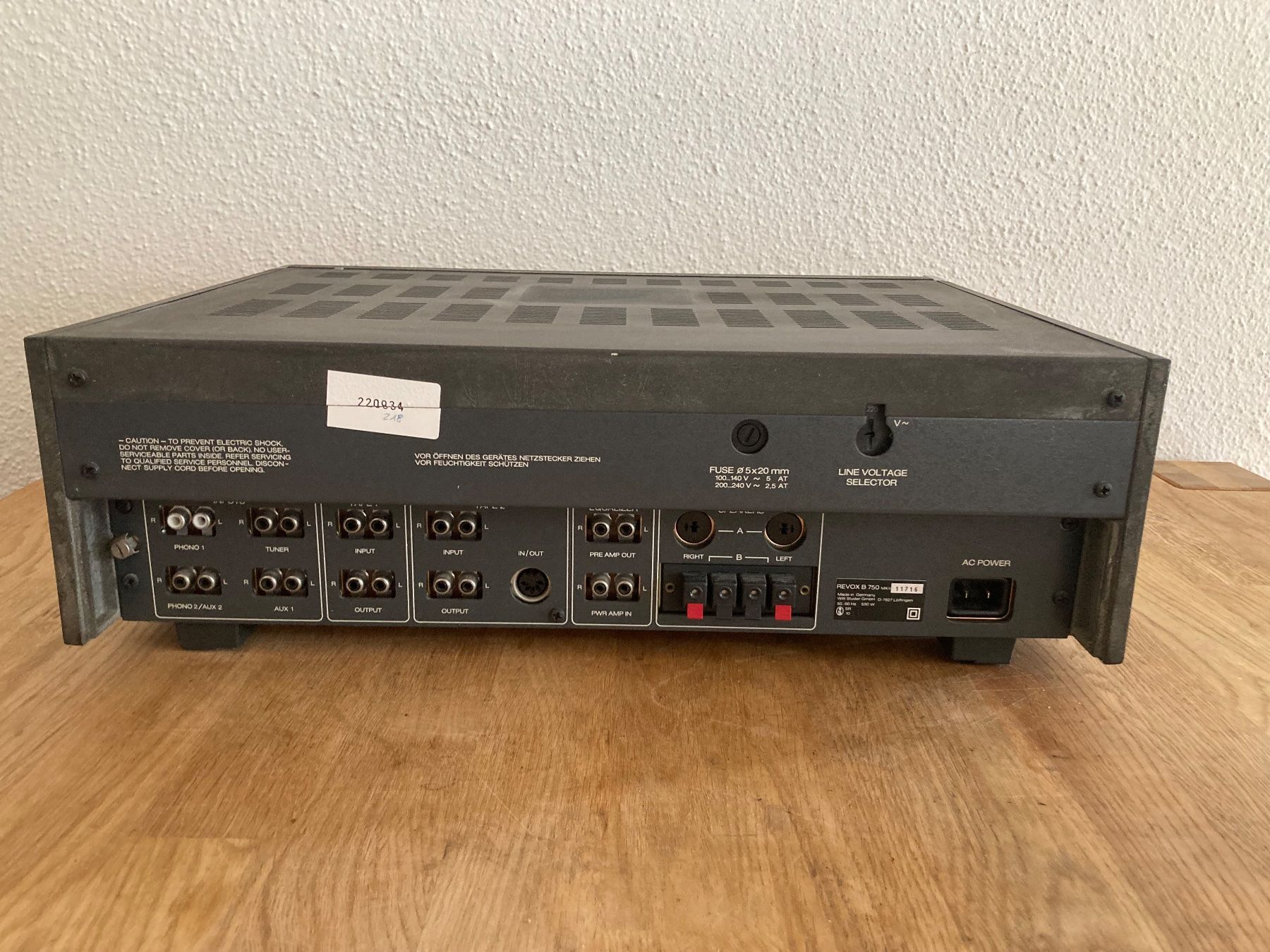 Revox Amplificatori: Revox B750 MK2 Verstärker – Difettoso da Hergiswil venduto da Kundenfreundlich 2