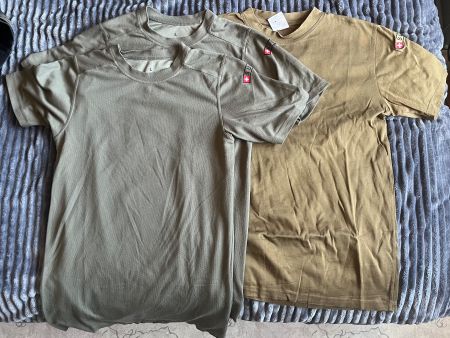 Lot de 3 T-Shirts militaires Armée Suisse taille L et 52