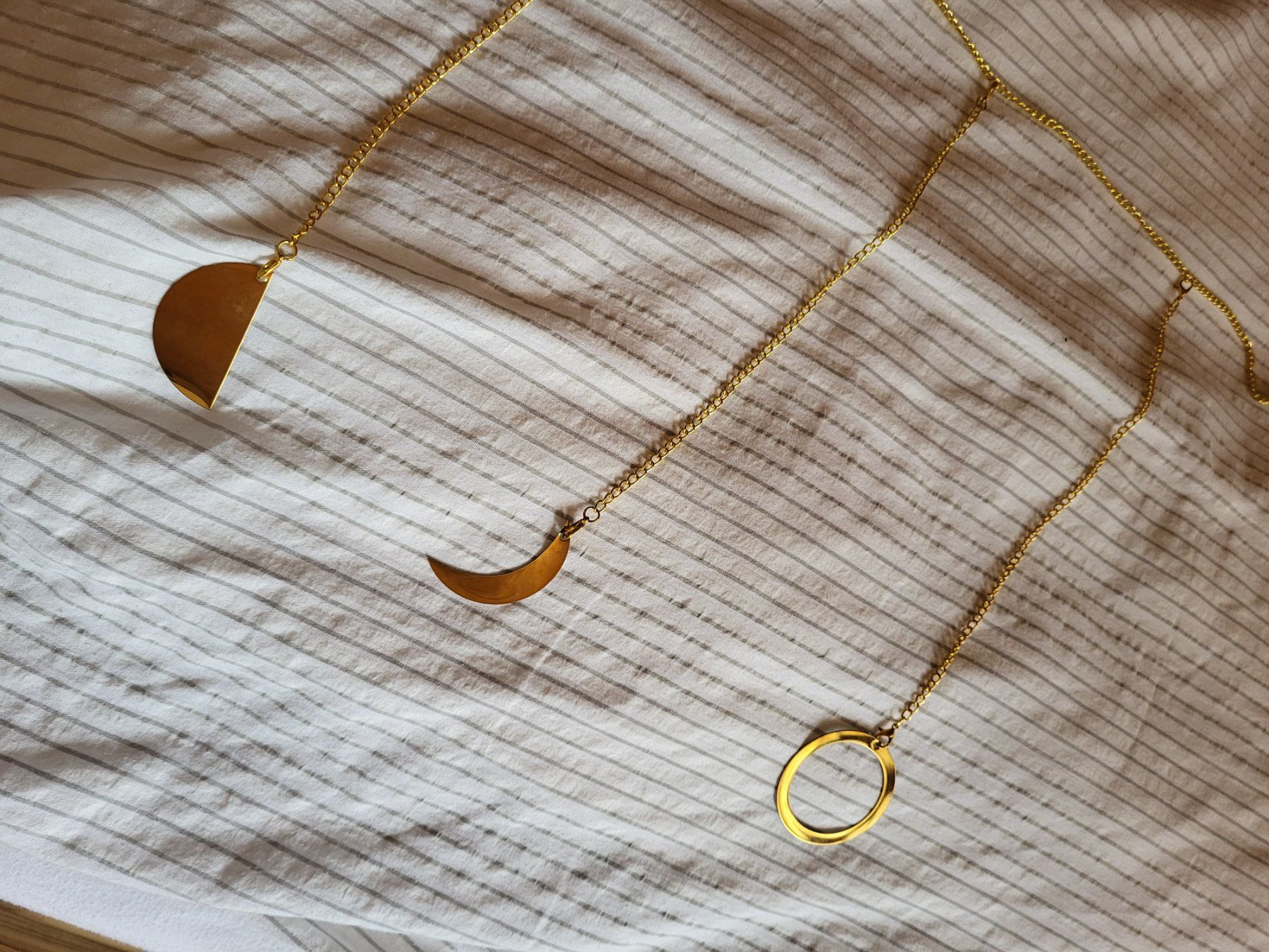 Alle Dekorationen: Goldene Mondphasen Girlande - Boho Chic – Gebraucht aus Eggiwil von kariiina 3