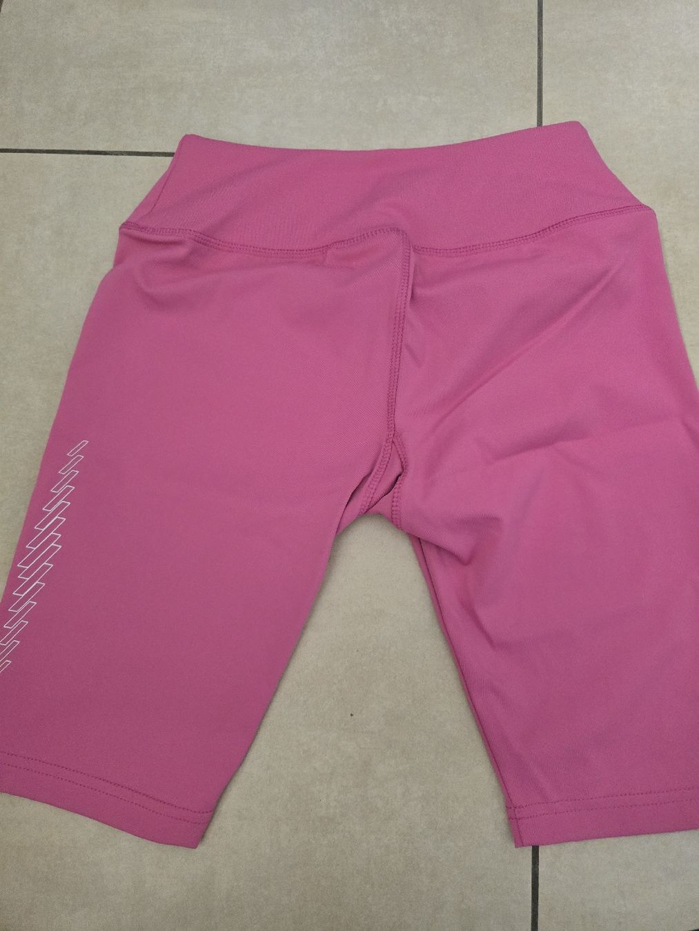 Leggings: Sport Shorts / Radler - Grösse S – Neu und originalverpackt aus Rickenbach b. Wil von Kth_v8 2