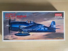 Modell 1:72 - F6F-3/5 Hellcat von Academy