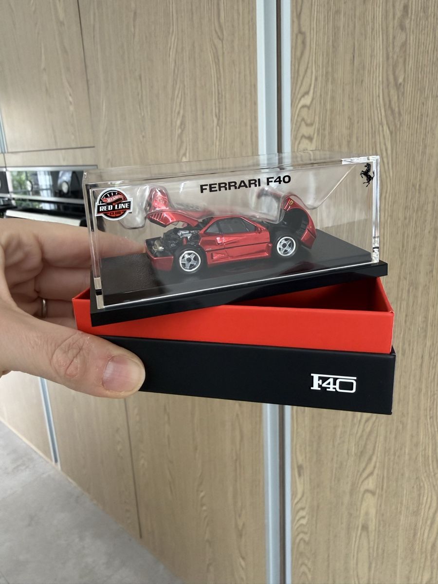 RLC FERRARI F40 Hot Wheels RARE (Neuf avec emballage d'origine) à ...