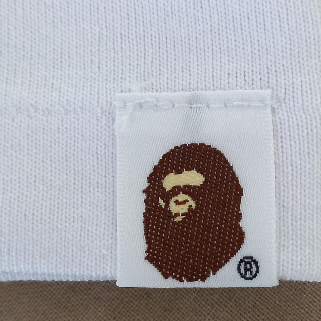 Bape T-shirt: BAPE Ape Face Tee 'White' (M) – Nuovo e nell'imballaggio originale da Chamoson venduto da Sapoloshop 2