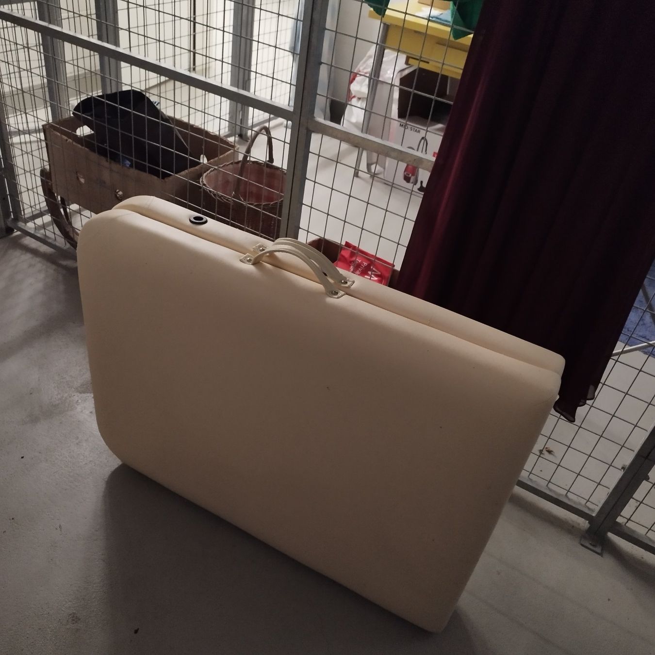 Sedie a sdraio: Massageliege Beige – Usato da Urdorf venduto da Hubertus-04 1