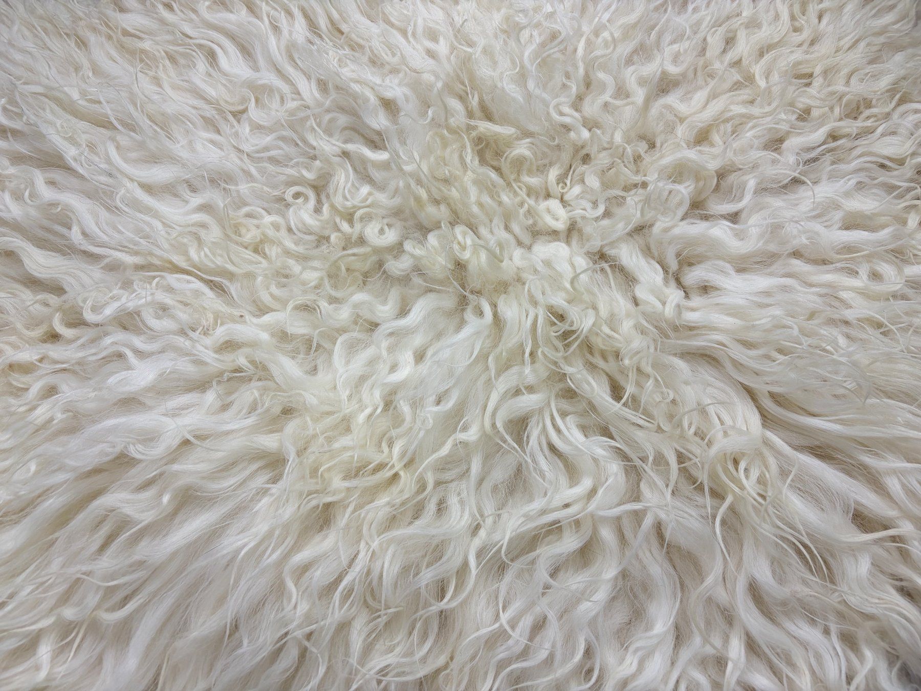 Tappeti: Lussuosa pelle di pecora Gotland – Nuovo e nell'imballaggio originale da Arbedo venduto da patagonialeatherrugs 2