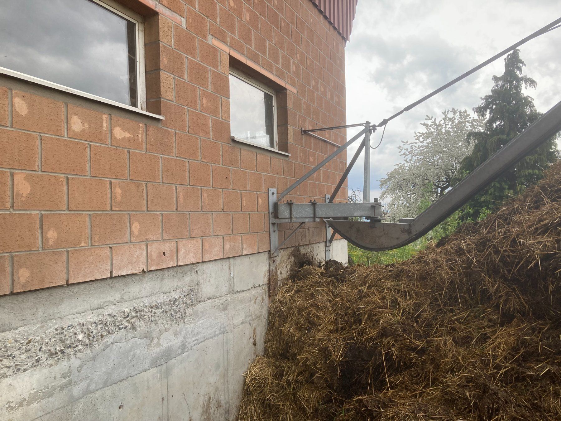 Tutte le macchine: Evacuateur et Rampe à fumier – Usato da Porsel venduto da Crouille 1