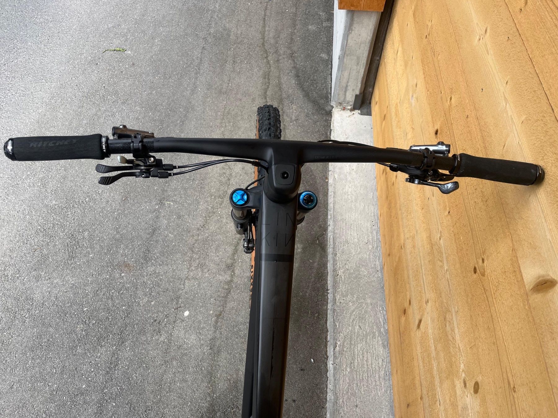 Biciclette: Bold MTB Linking 150 Ultimate Carbon Top Zustand – Usato da Pragg-Jenaz venduto da Gigolo60 3